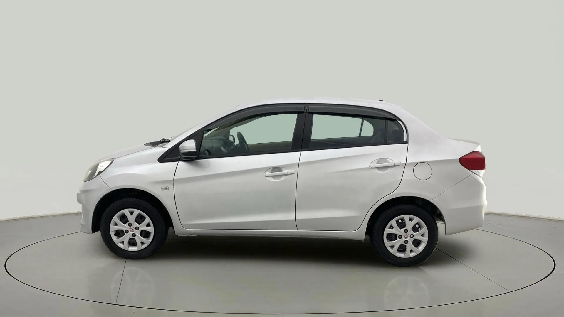 View 2015 Honda Amaze E MT Petrol BS IV Image 23 Used 2015 Honda Amaze E MT Petrol BS IV Image 23