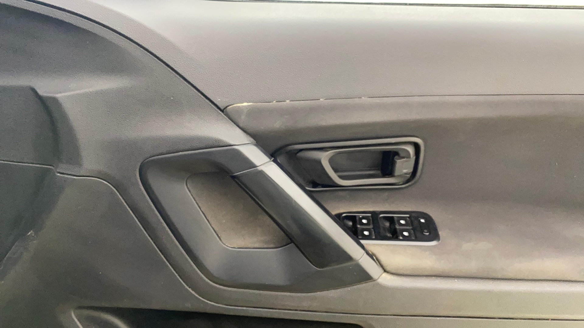 View 2023 Tata Harrier XE Image 33 Used 2023 Tata Harrier XE Image 33