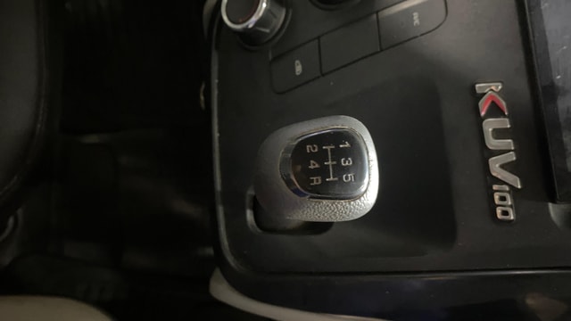 View Mahindra KUV100 Image 37 Used Mahindra KUV100 Image 37