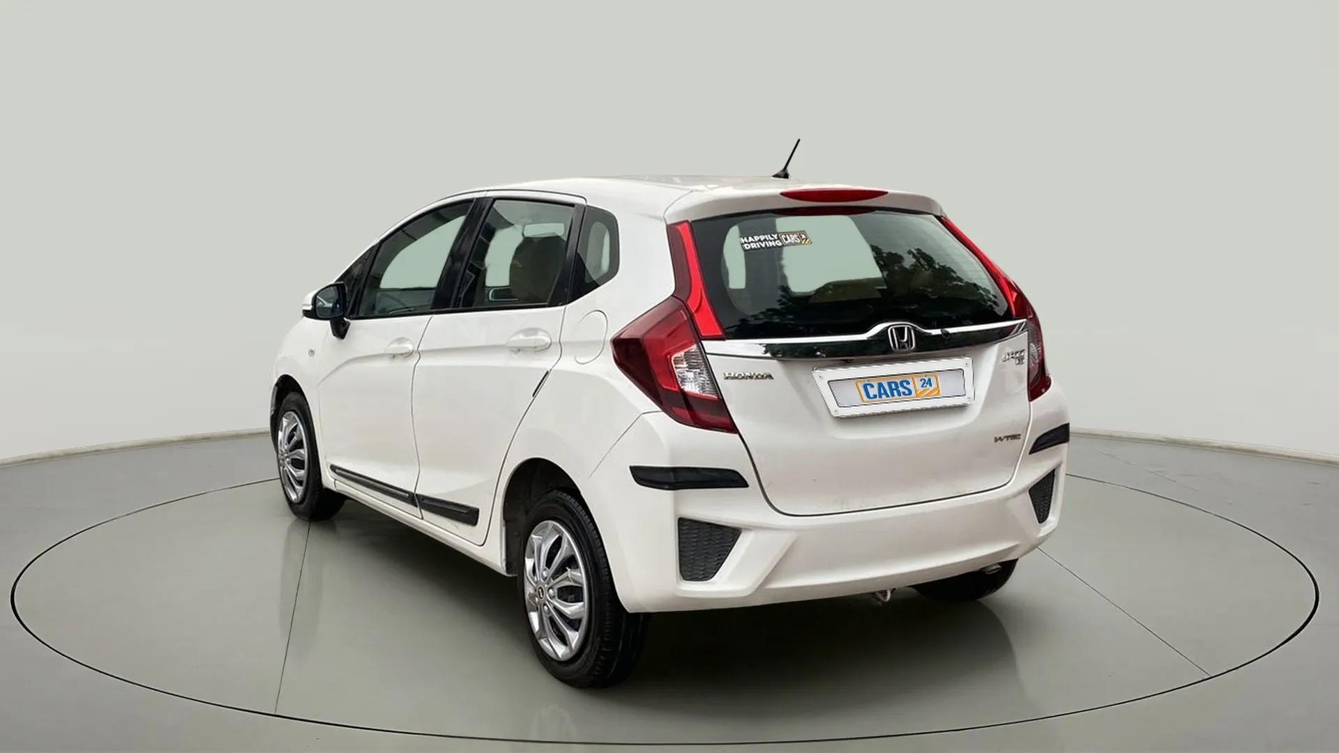 View 2017 Honda Jazz E MT Diesel Image 2 Used 2017 Honda Jazz E MT Diesel Image 2