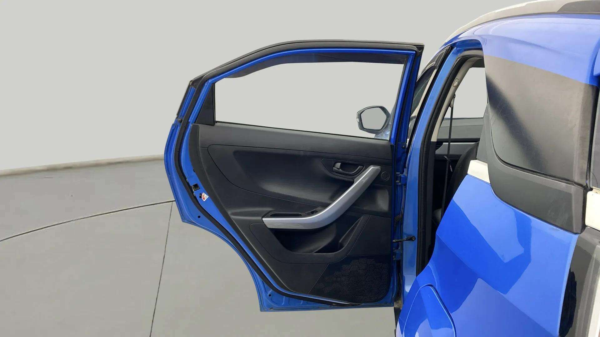 View 2020 Tata Nexon Revotron XE Image 21 Used 2020 Tata Nexon Revotron XE Image 21