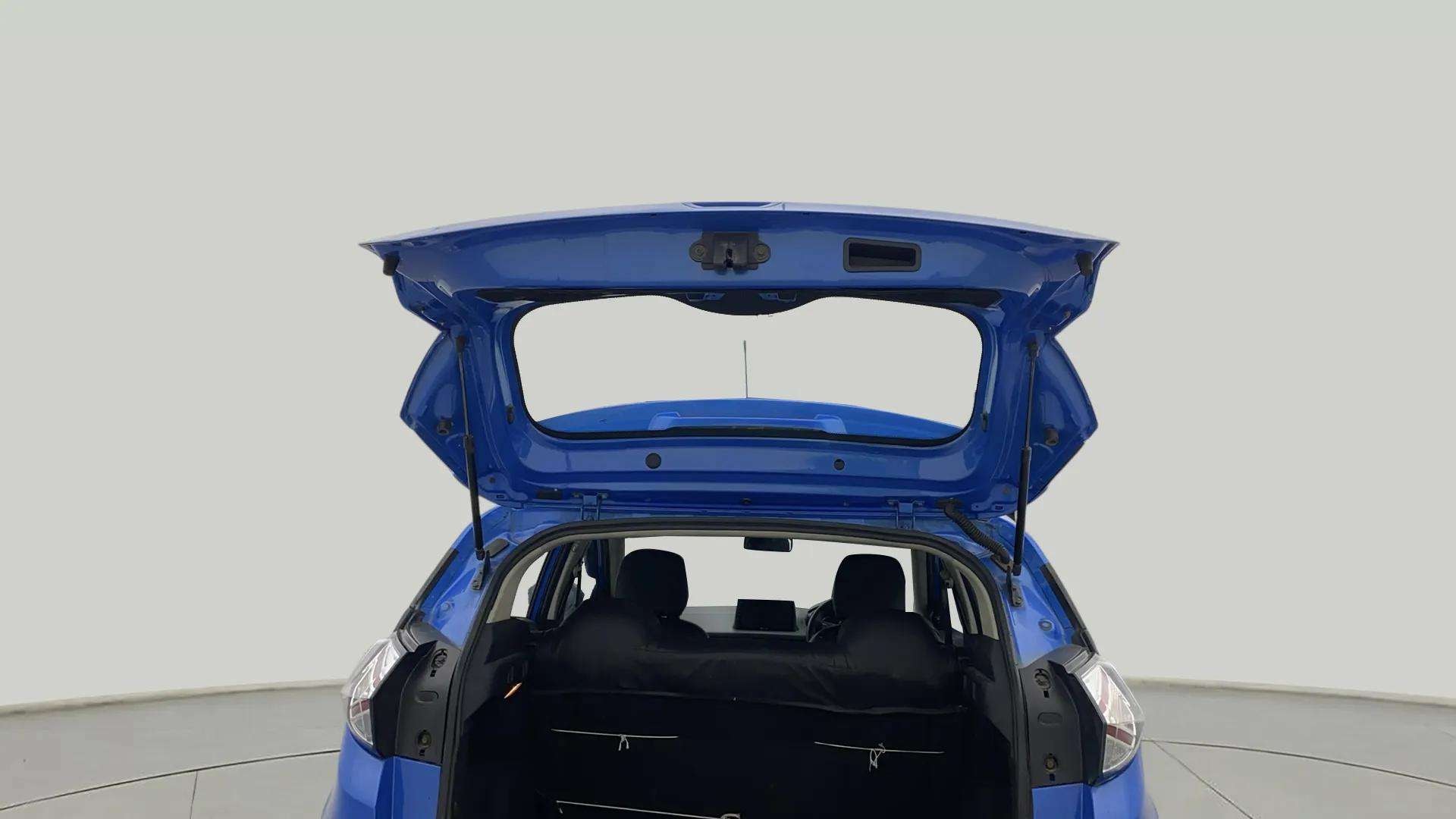View 2020 Tata Nexon Revotron XE Image 16 Used 2020 Tata Nexon Revotron XE Image 16