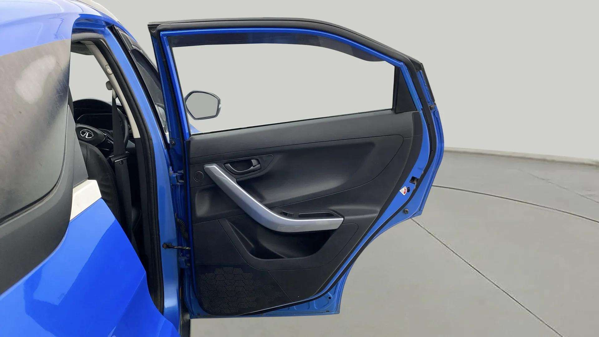 View 2020 Tata Nexon Revotron XE Image 7 Used 2020 Tata Nexon Revotron XE Image 7