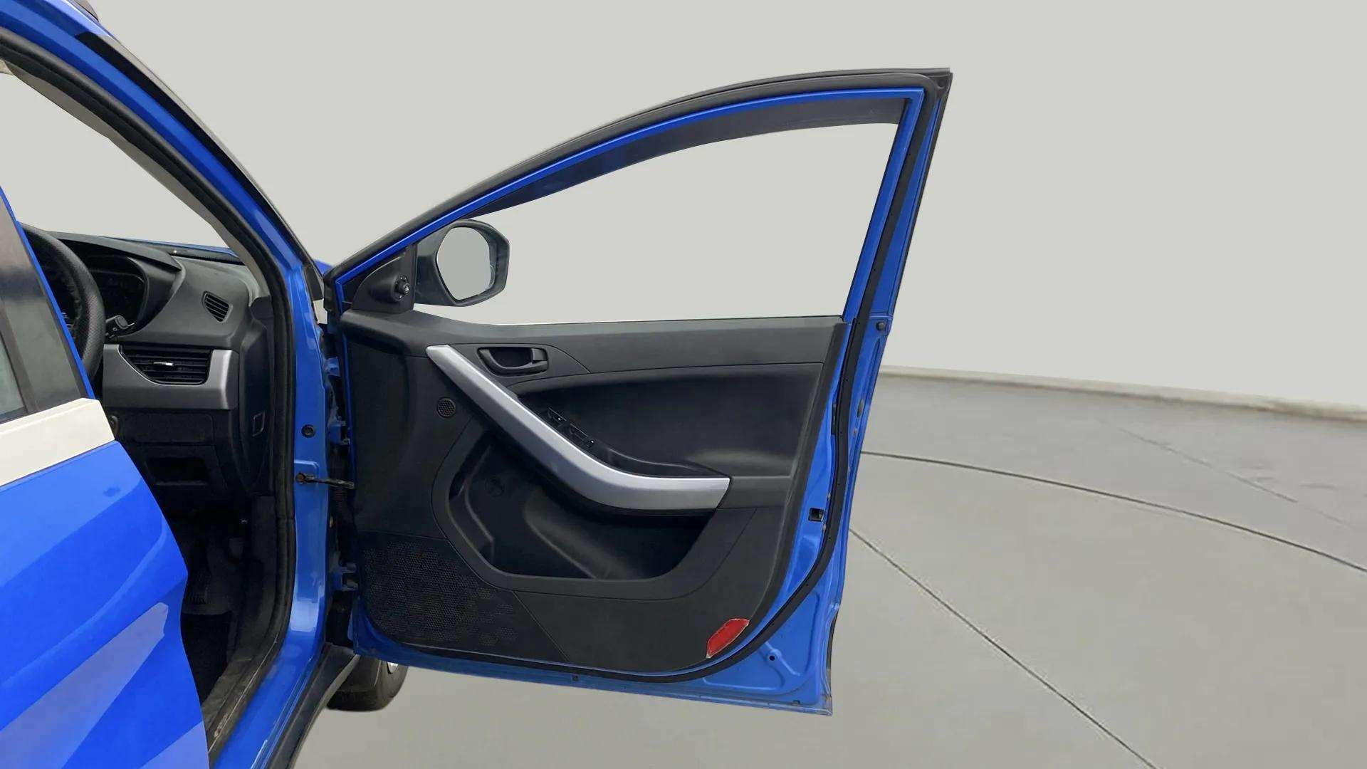 View 2020 Tata Nexon Revotron XE Image 42 Used 2020 Tata Nexon Revotron XE Image 42