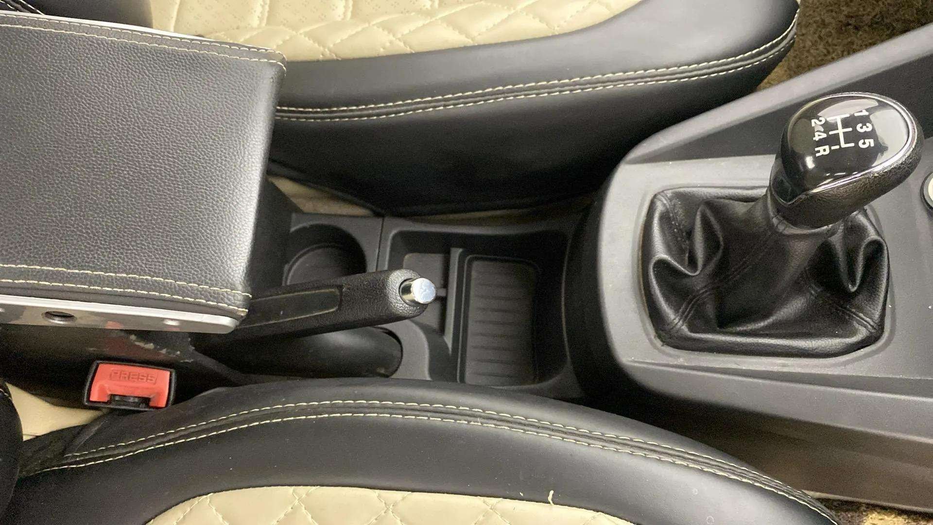View 2018 Ford Figo Aspire 1.2P Ambiente MT BS IV Image 37 Used 2018 Ford Figo Aspire 1.2P Ambiente MT BS IV Image 37