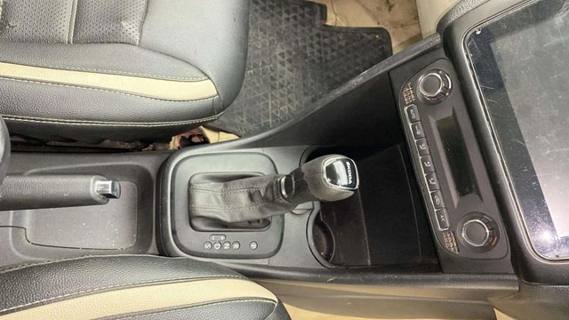 View Skoda Rapid Image 37 Used Skoda Rapid Image 37