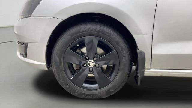 View Skoda Rapid Image 27 Used Skoda Rapid Image 27