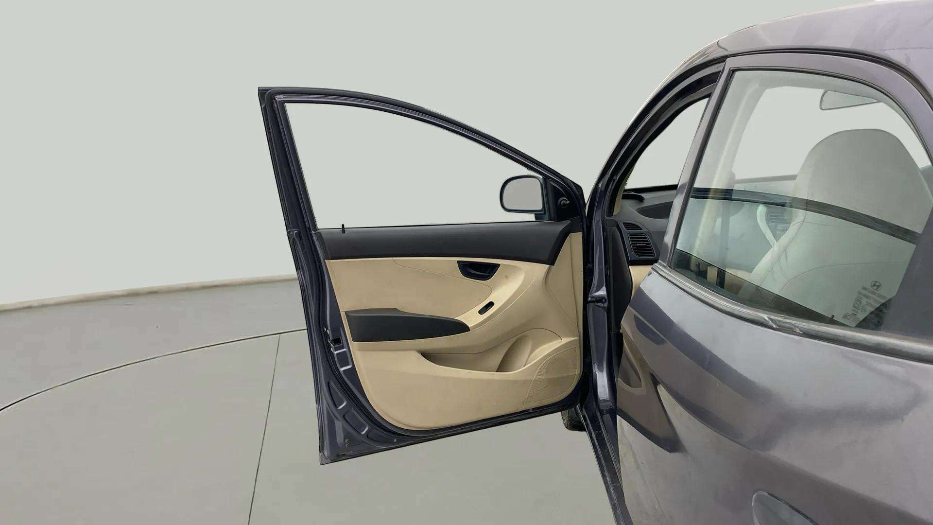 View 2018 Hyundai EON Era Plus Image 29 Used 2018 Hyundai EON Era Plus Image 29