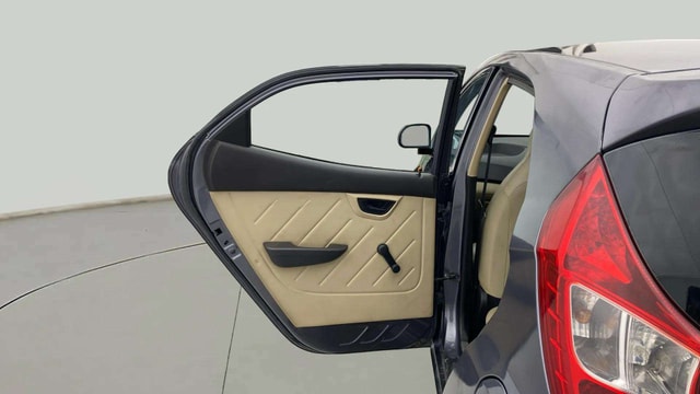 View Hyundai EON Image 21 Used Hyundai EON Image 21
