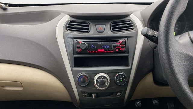 View Hyundai EON Image 17 Used Hyundai EON Image 17
