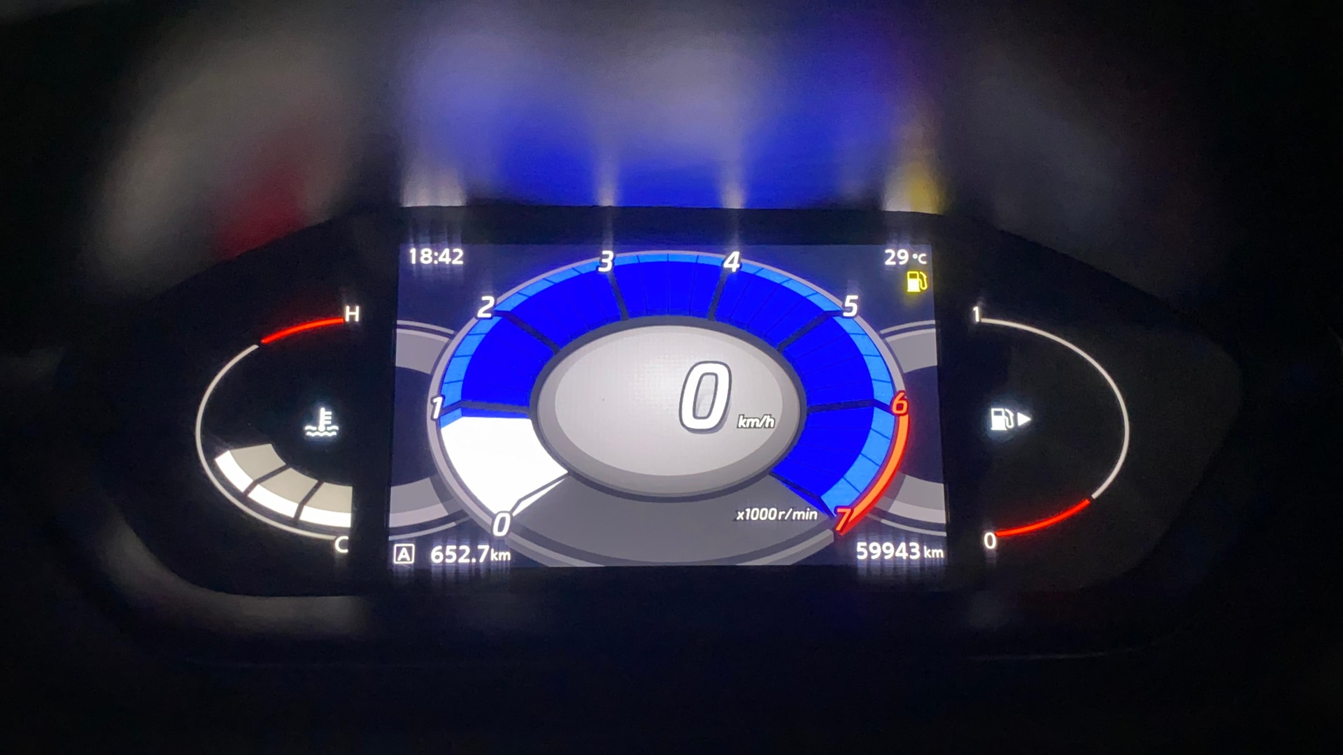 View 2022 Nissan Magnite Turbo XV Premium (O) Image 21 Used 2022 Nissan Magnite Turbo XV Premium (O) Image 21