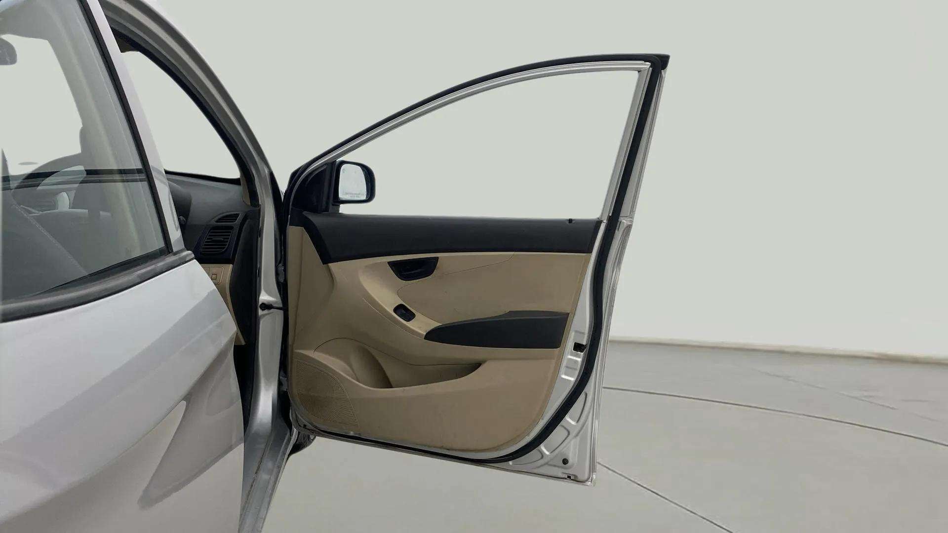 View 2018 Hyundai EON Era Plus Image 42 Used 2018 Hyundai EON Era Plus Image 42