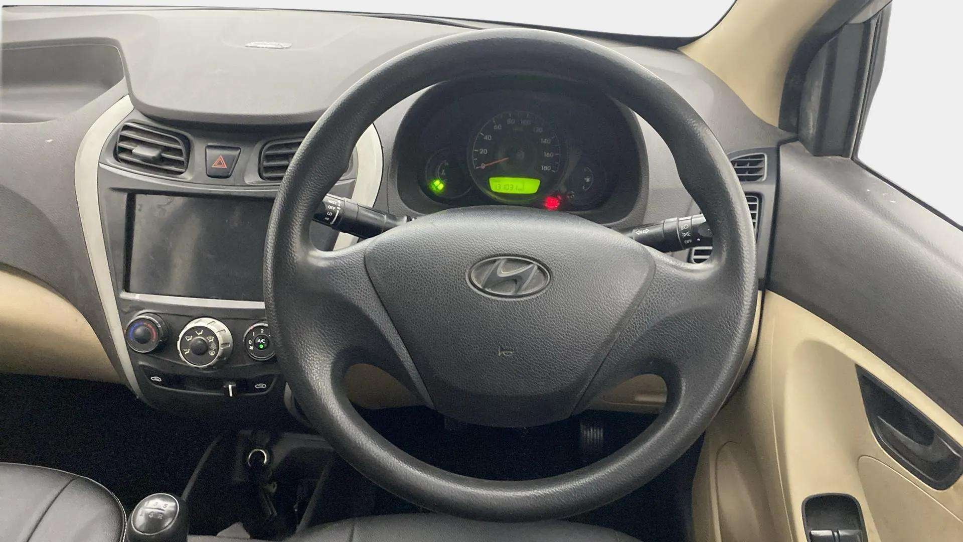 View 2018 Hyundai EON Era Plus Image 20 Used 2018 Hyundai EON Era Plus Image 20
