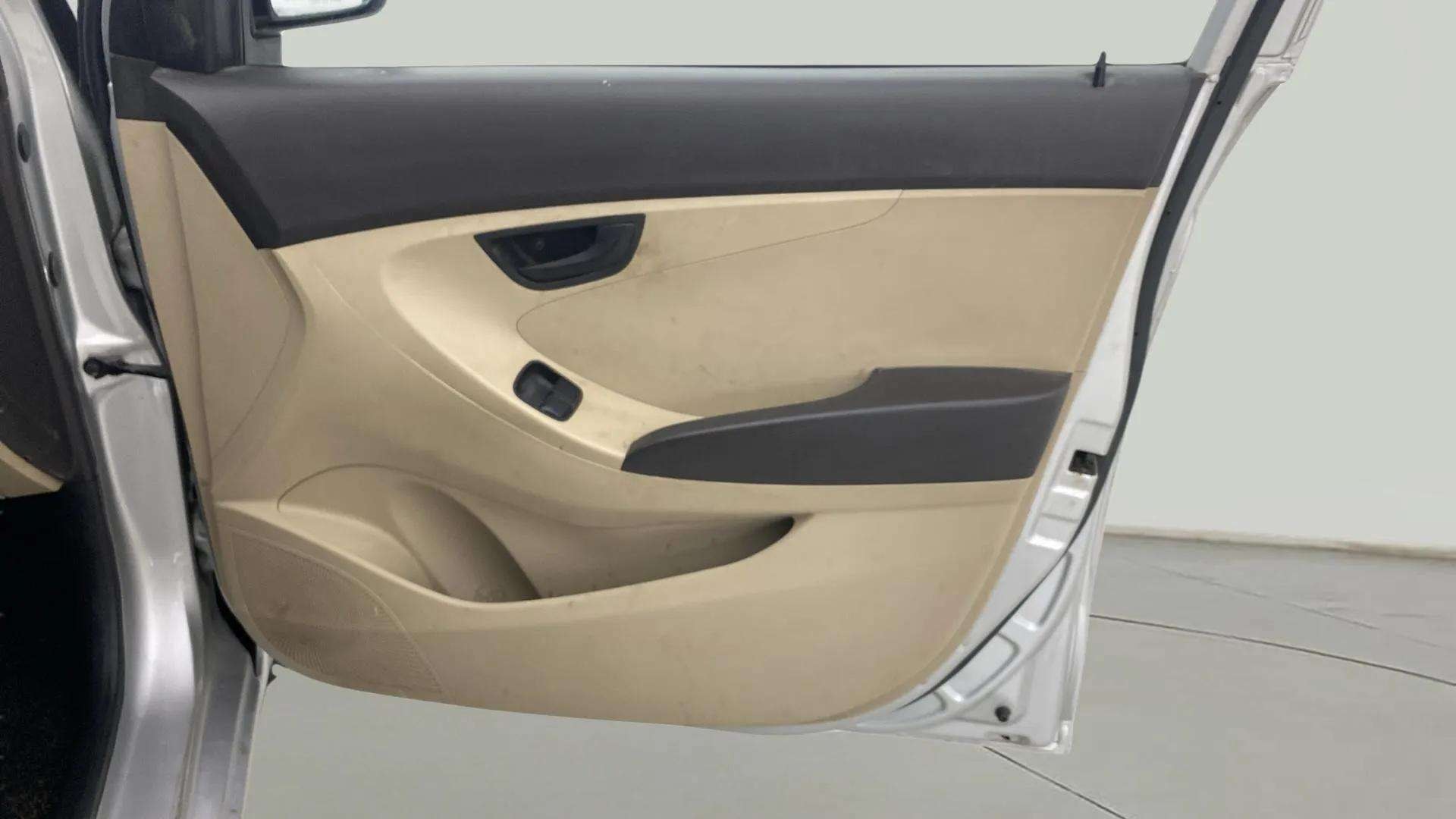 View 2018 Hyundai EON Era Plus Image 31 Used 2018 Hyundai EON Era Plus Image 31