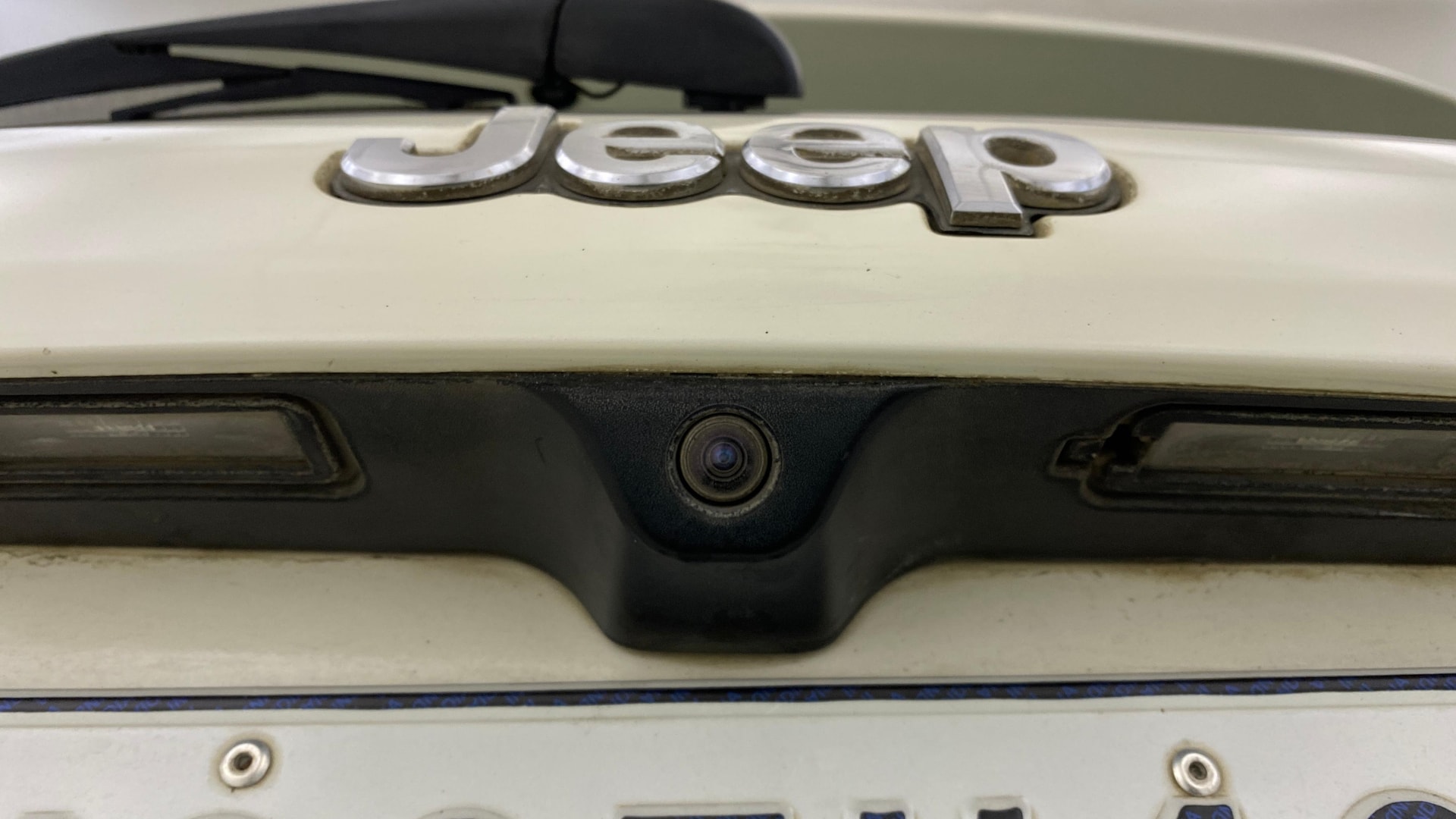View 2017 Jeep Compass Limited 4X4 2.0 Diesel BS IV Image 23 Used 2017 Jeep Compass Limited 4X4 2.0 Diesel BS IV Image 23