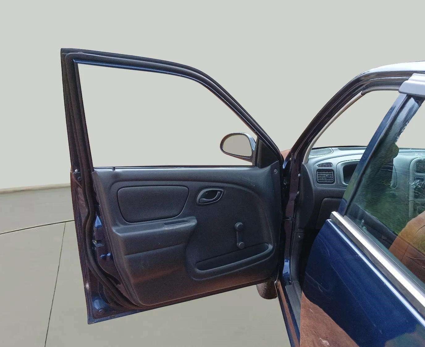 Used 2012 Maruti Suzuki 1000 Used 2012 Maruti Suzuki 1000