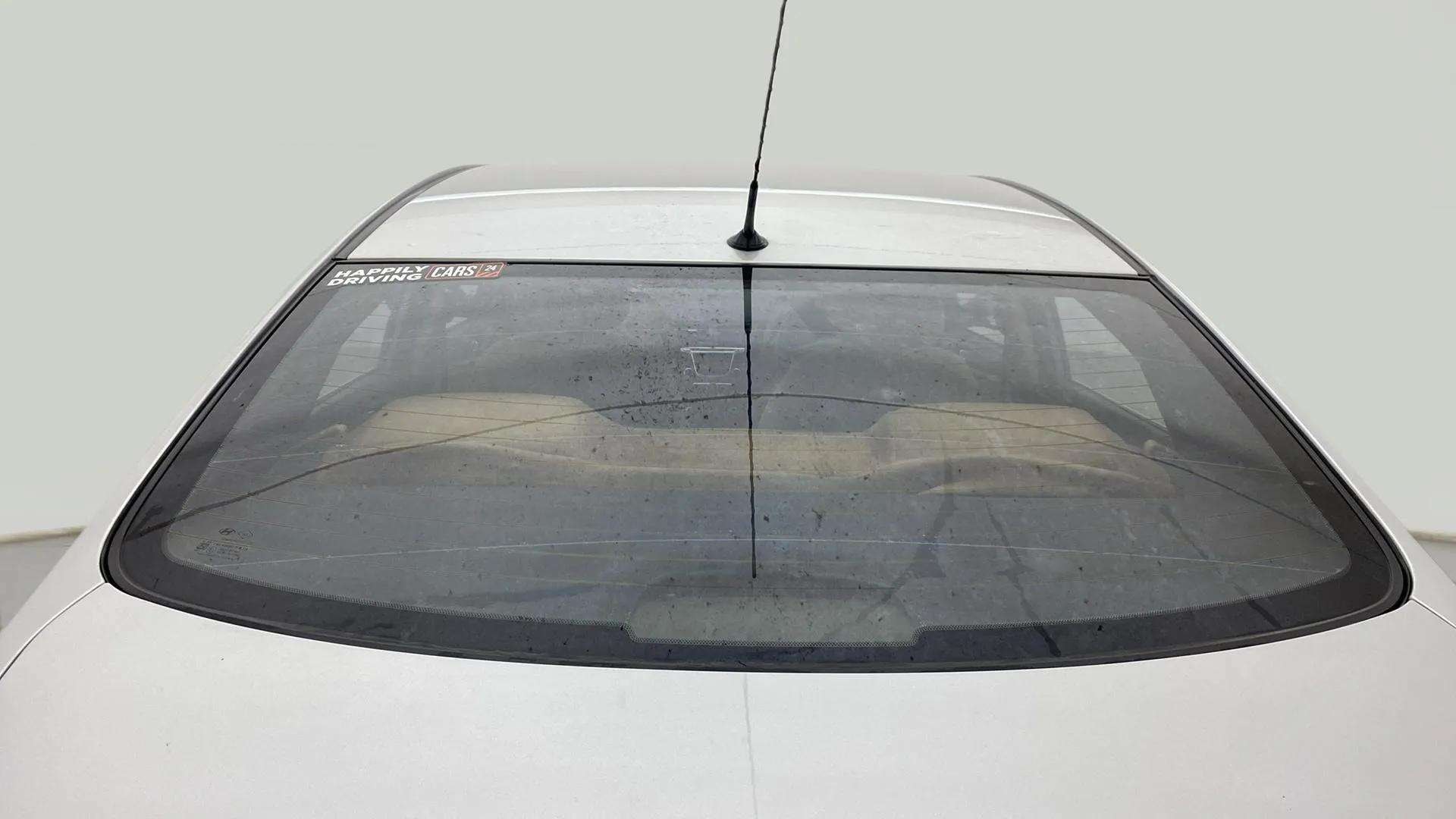 View 2013 Hyundai Fluidic Verna 1.6 CRDI EX Image 4 Used 2013 Hyundai Fluidic Verna 1.6 CRDI EX Image 4