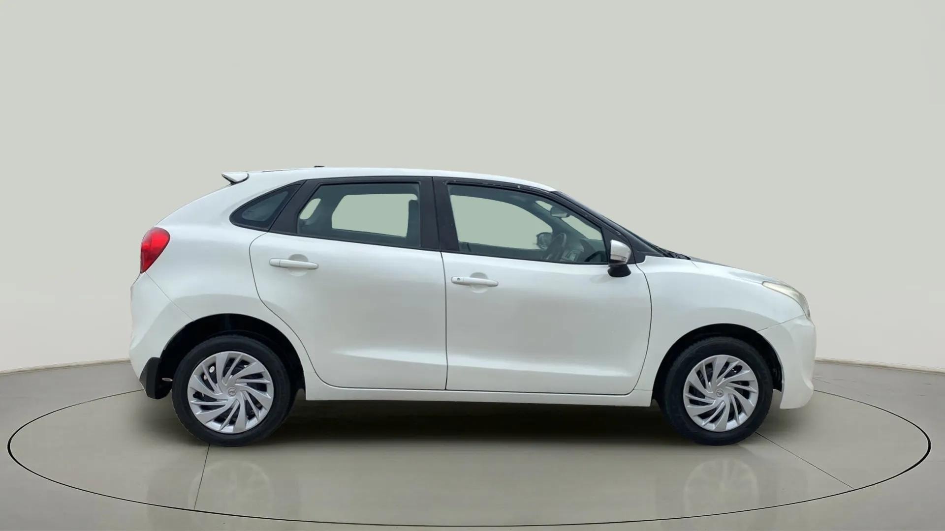 View 2016 Maruti Suzuki 1000 Base Variant Image 22 Used 2016 Maruti Suzuki 1000 Base Variant Image 22