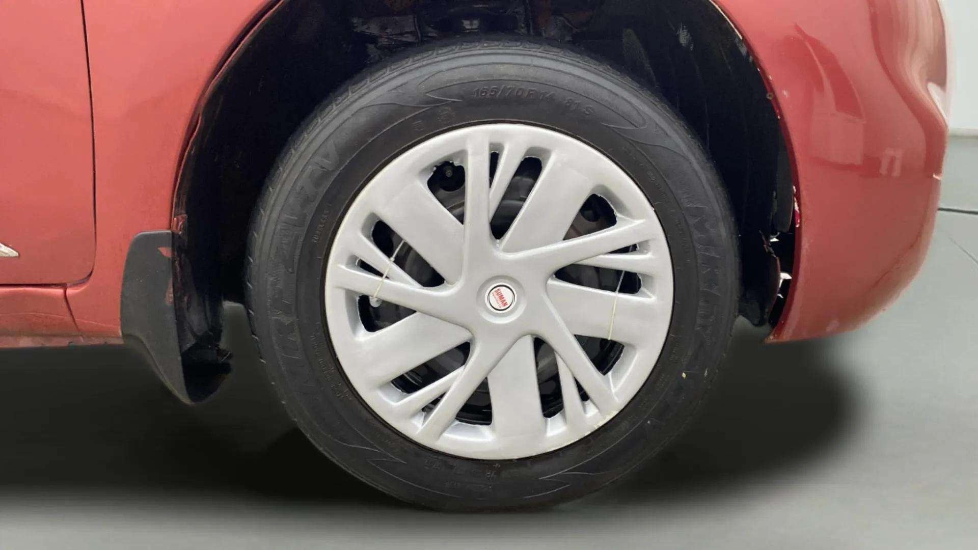 View 2017 Nissan Micra XL (CVT) Image 38 Used 2017 Nissan Micra XL (CVT) Image 38