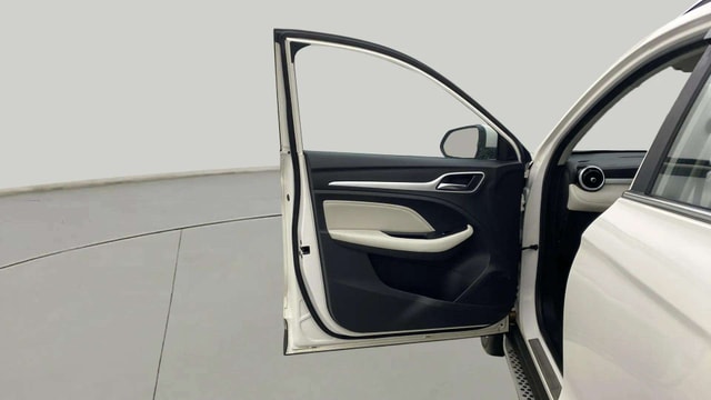View MG Astor Image 37 Used MG Astor Image 37