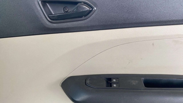 View Renault Triber Image 17 Used Renault Triber Image 17