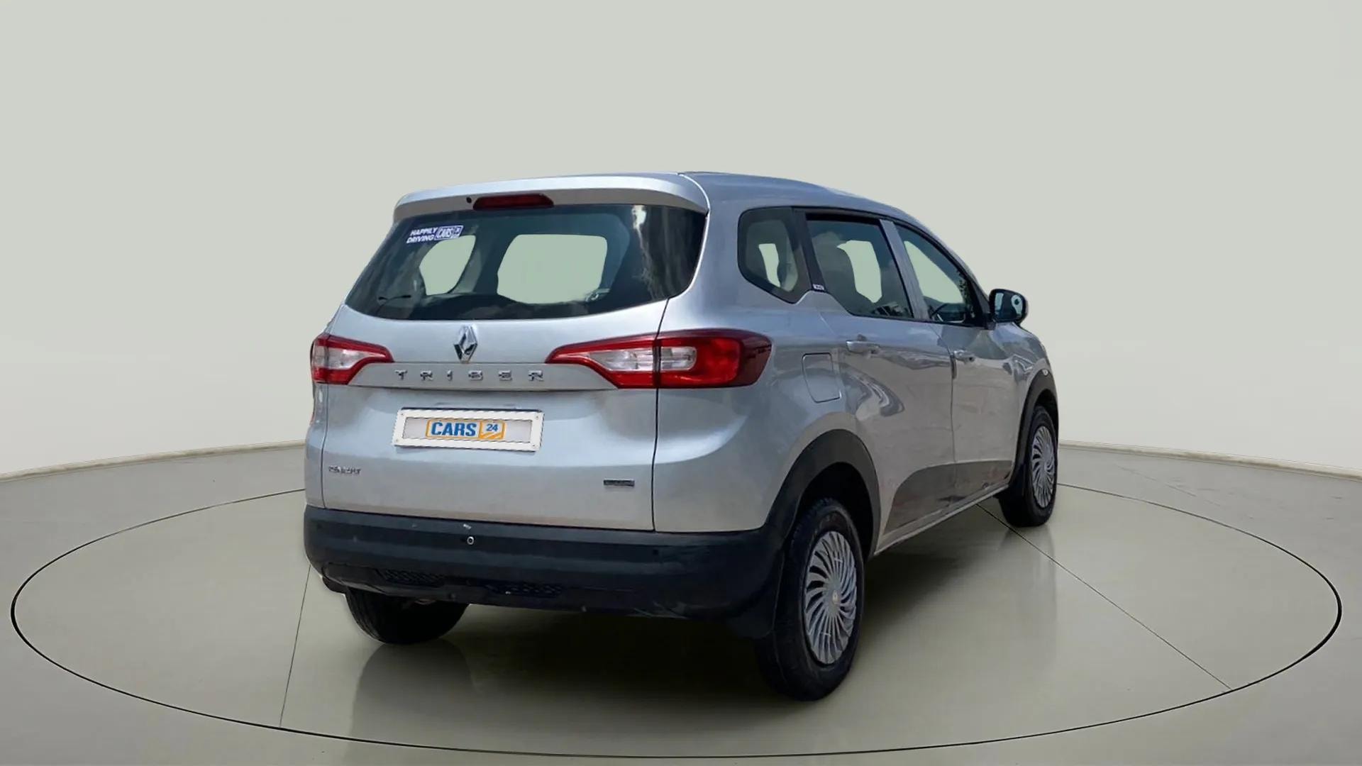 View 2019 Renault Triber RXE Image 24 Used 2019 Renault Triber RXE Image 24