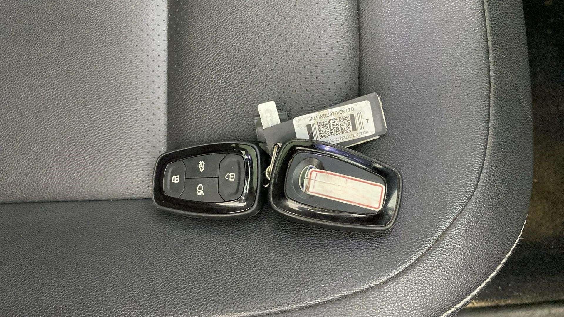 View 2021 Tata Harrier XE Image 25 Used 2021 Tata Harrier XE Image 25