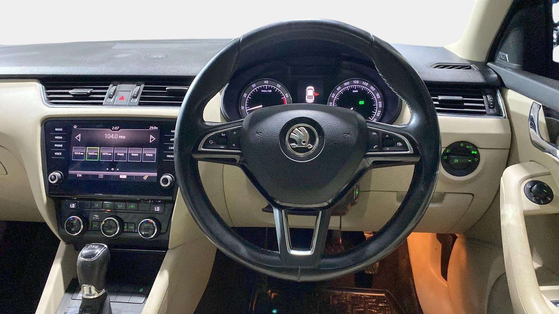 View 2018 Skoda Octavia 1.8 Style Plus TSI AT Image 11 Used 2018 Skoda Octavia 1.8 Style Plus TSI AT Image 11