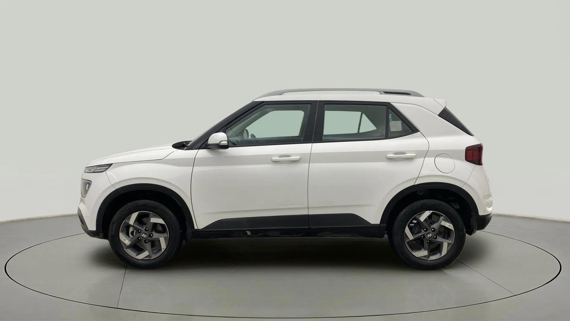 View 2020 Hyundai Venue SX 1.5 Diesel Image 3 Used 2020 Hyundai Venue SX 1.5 Diesel Image 3
