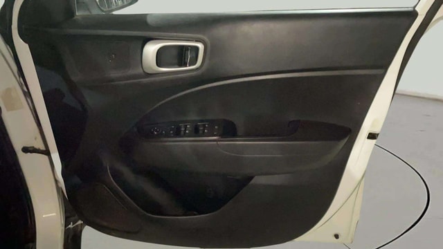 View Hyundai Venue Image 17 Used Hyundai Venue Image 17