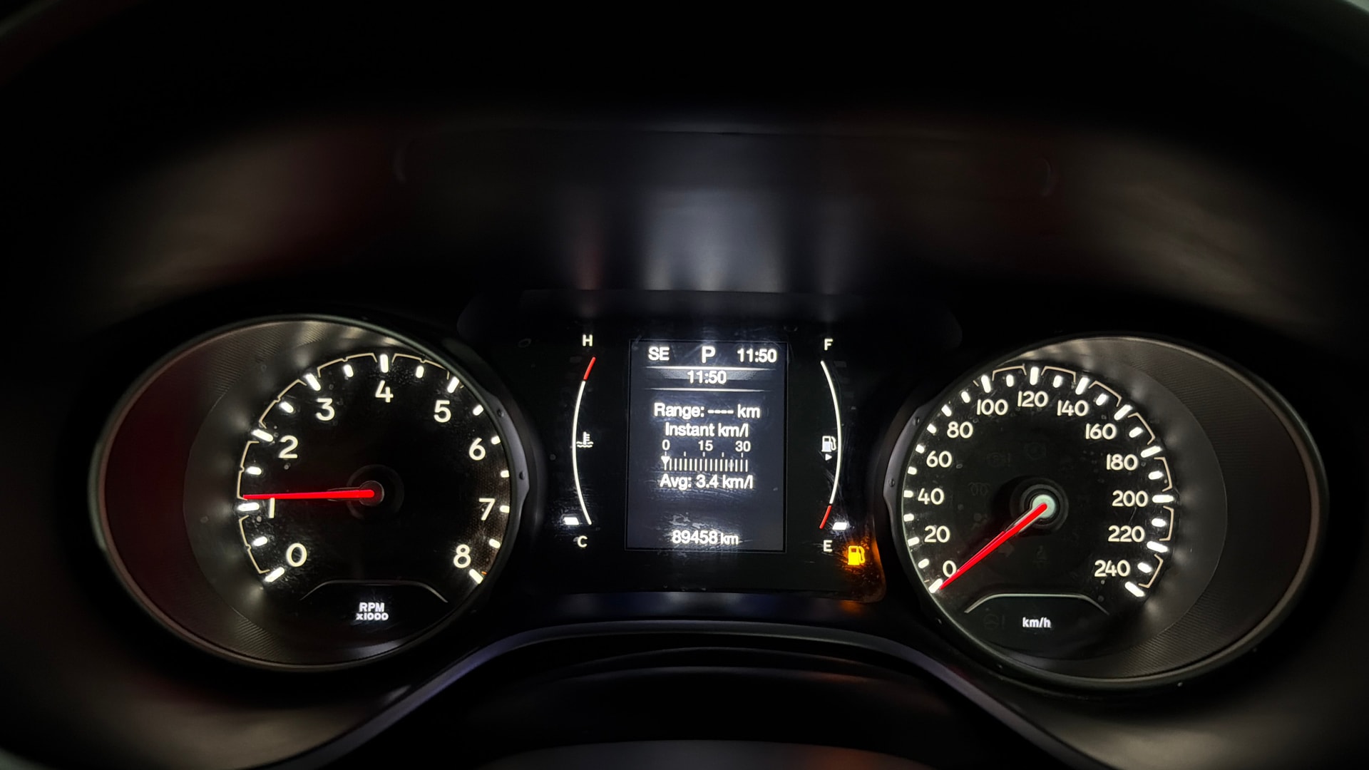 View 2018 Jeep Compass Limited 1.4 Multi AIR Petrol DDCT AT BS IV Image 35 Used 2018 Jeep Compass Limited 1.4 Multi AIR Petrol DDCT AT BS IV Image 35