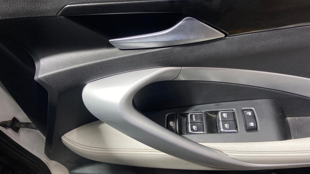 View MG Hector Plus Image 40 Used MG Hector Plus Image 40