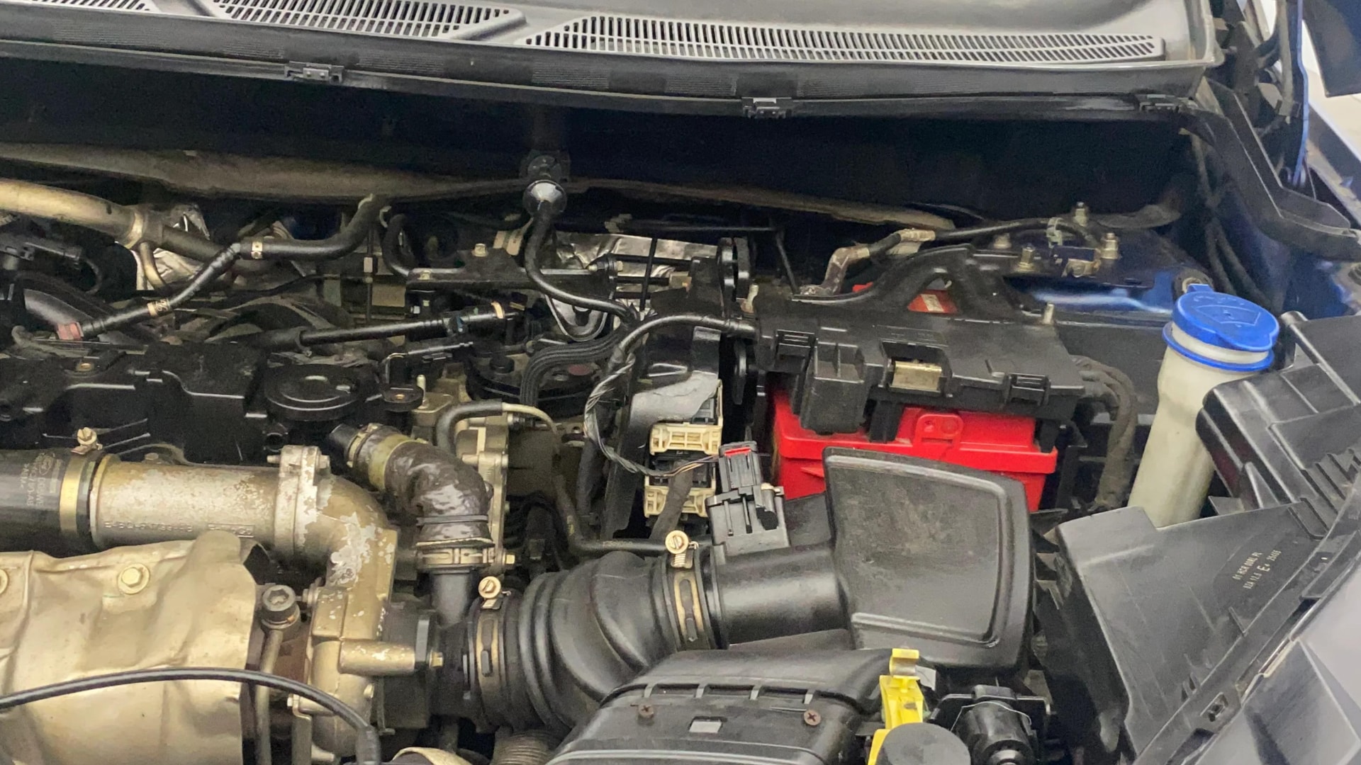 View 2018 Ford EcoSport 1.5 TDCi Diesel Ambiente BS IV Image 29 Used 2018 Ford EcoSport 1.5 TDCi Diesel Ambiente BS IV Image 29