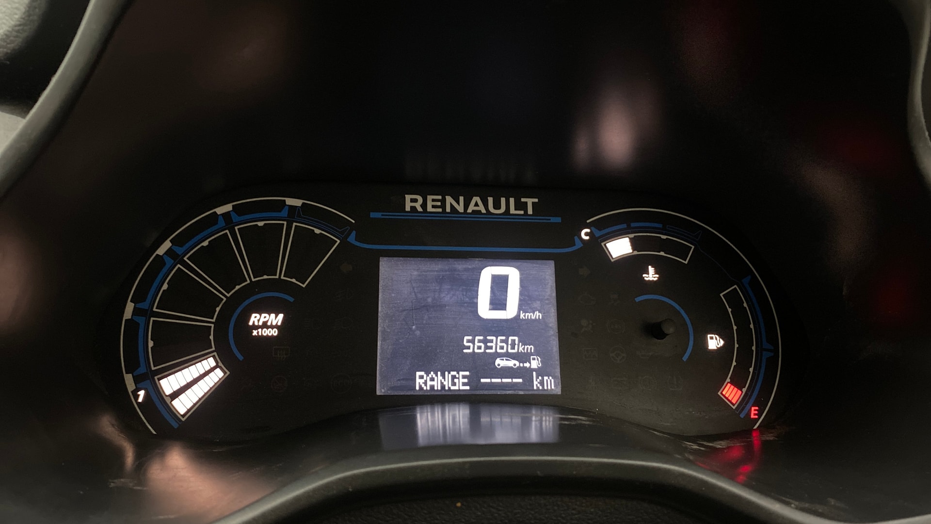 View 2019 Renault Triber RXT Image 33 Used 2019 Renault Triber RXT Image 33