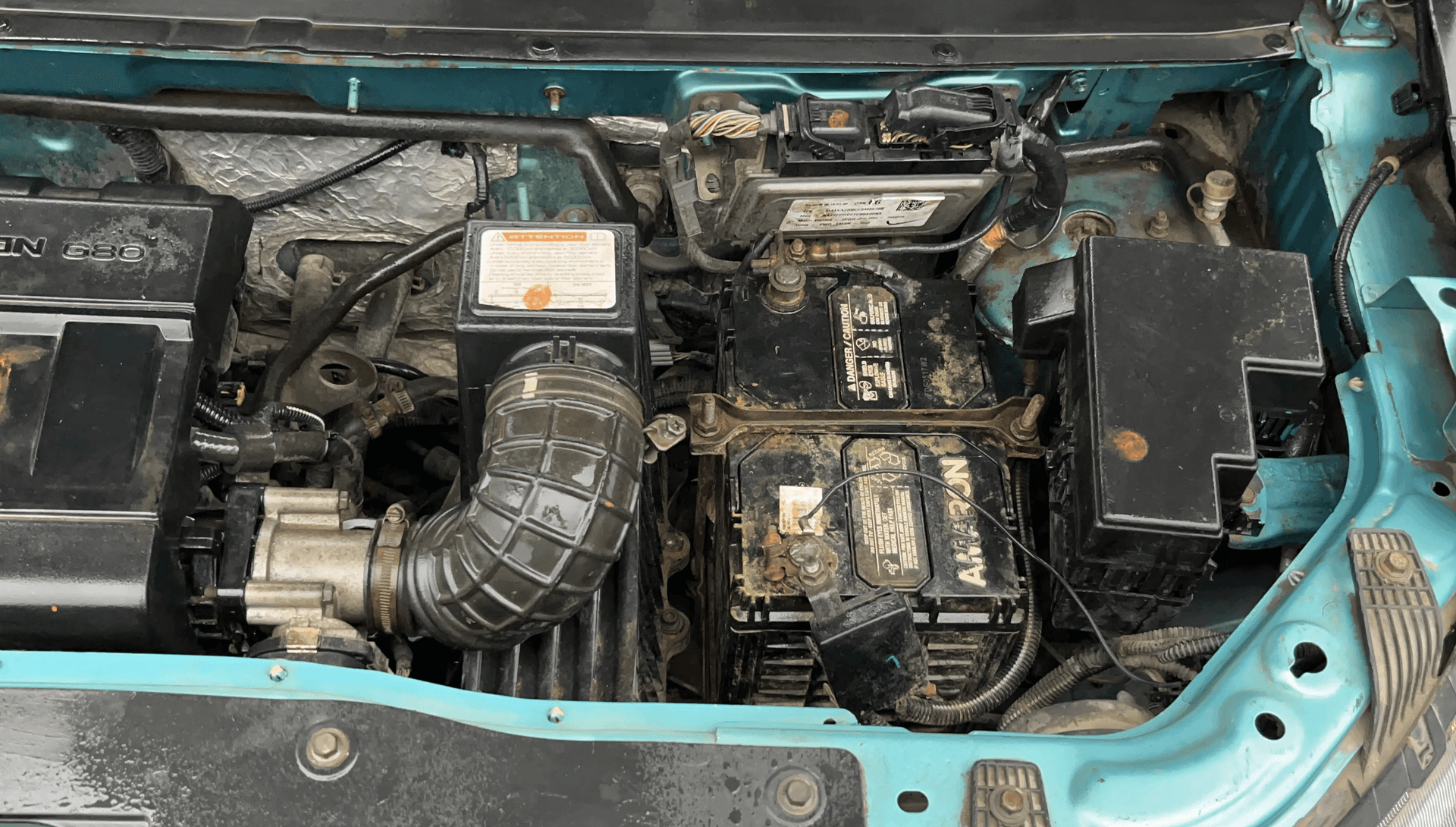 View 2016 Mahindra KUV100 K8 Petrol 5 Seater BS IV Image 29 Used 2016 Mahindra KUV100 K8 Petrol 5 Seater BS IV Image 29
