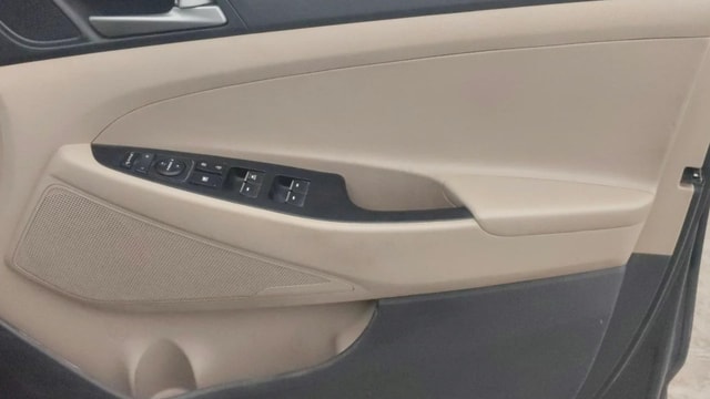 View Hyundai Tucson Image 40 Used Hyundai Tucson Image 40