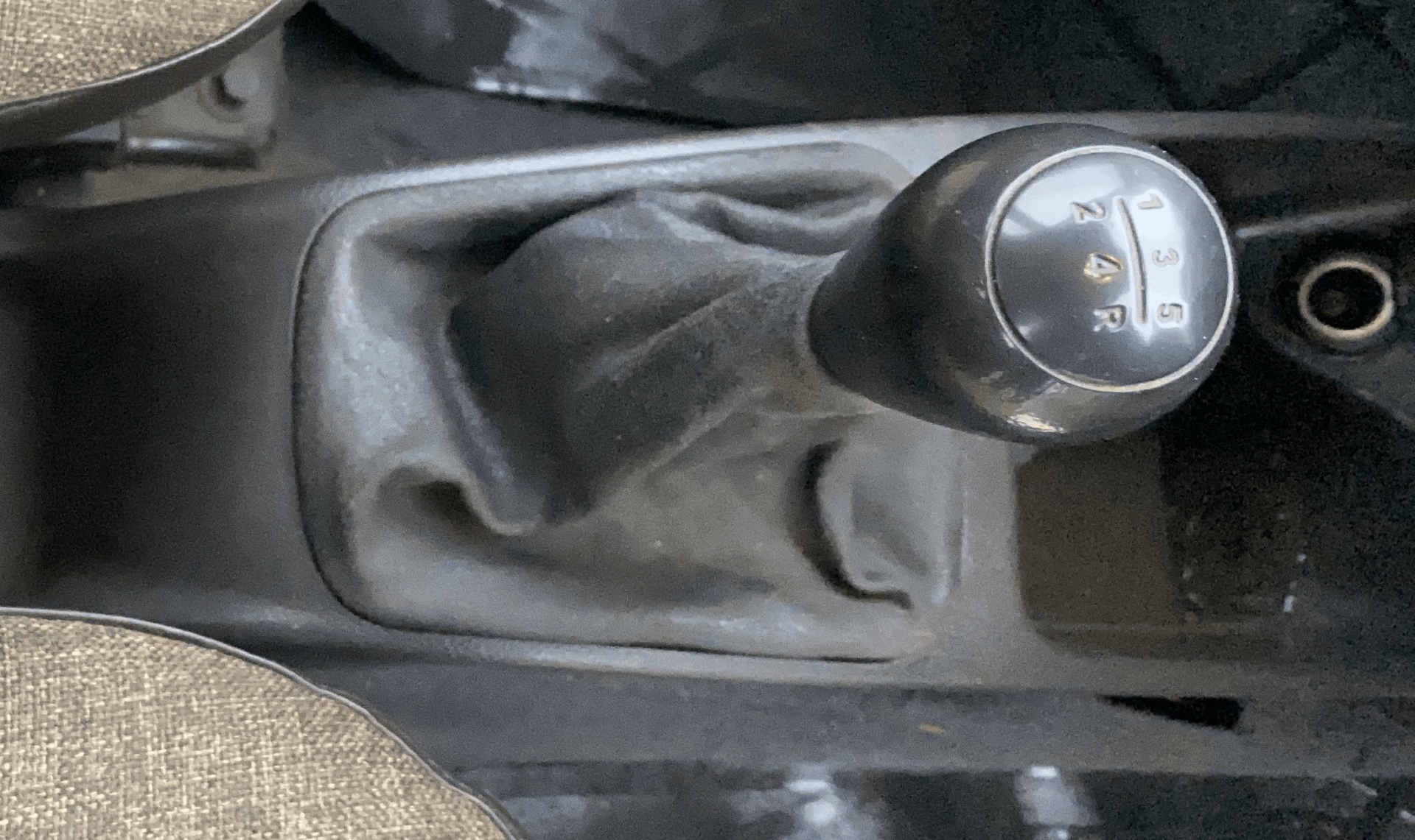 View 2014 Hyundai EON Era Plus Image 37 Used 2014 Hyundai EON Era Plus Image 37