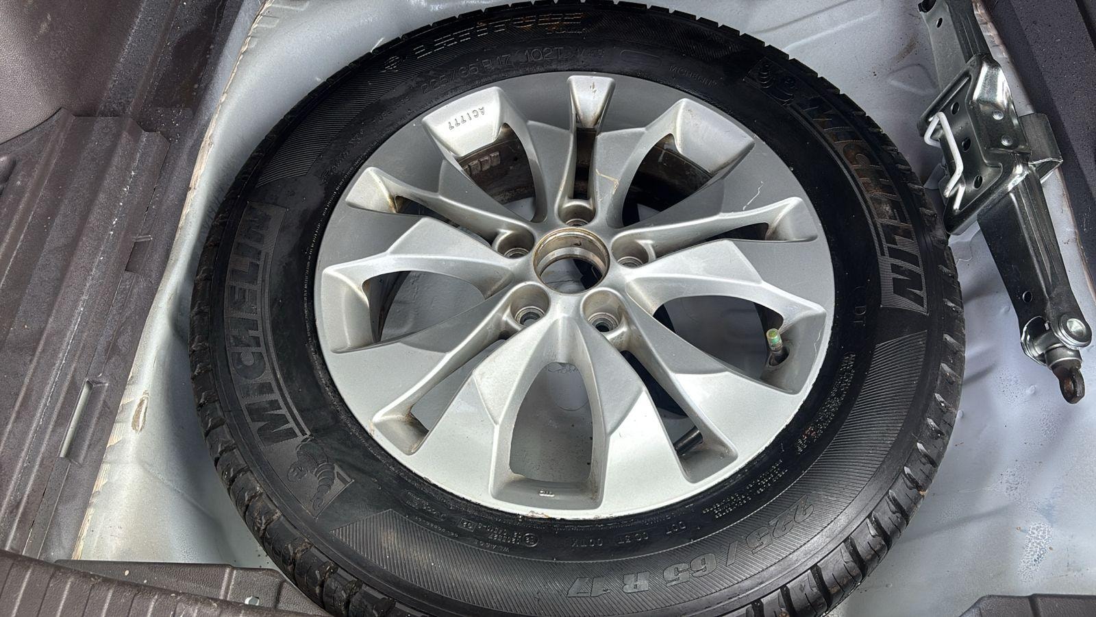 View 2015 Honda CR-V 2.0L AT Petrol Image 17 Used 2015 Honda CR-V 2.0L AT Petrol Image 17