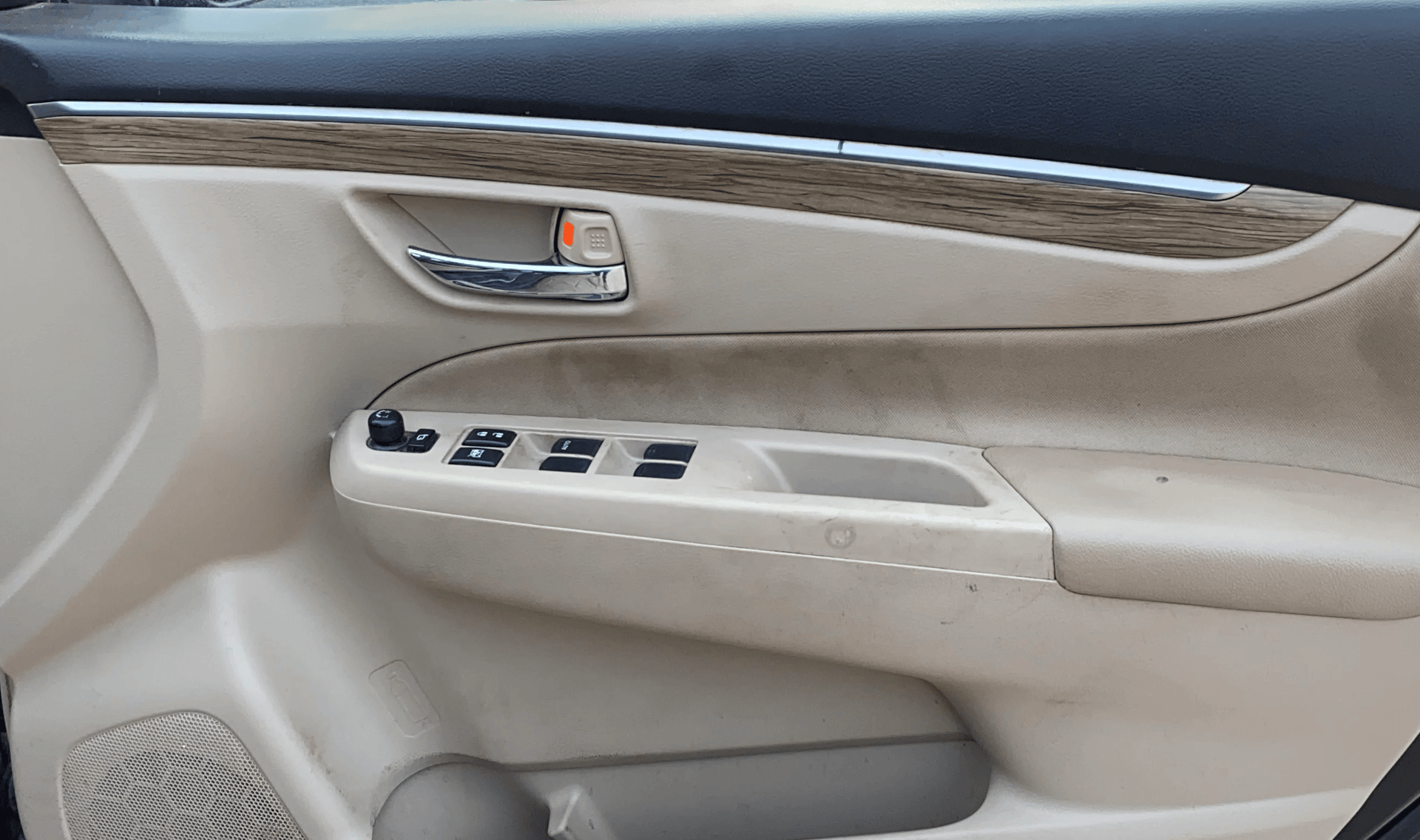 View 2024 Maruti Suzuki 1000 Base Variant Image 38 Used 2024 Maruti Suzuki 1000 Base Variant Image 38