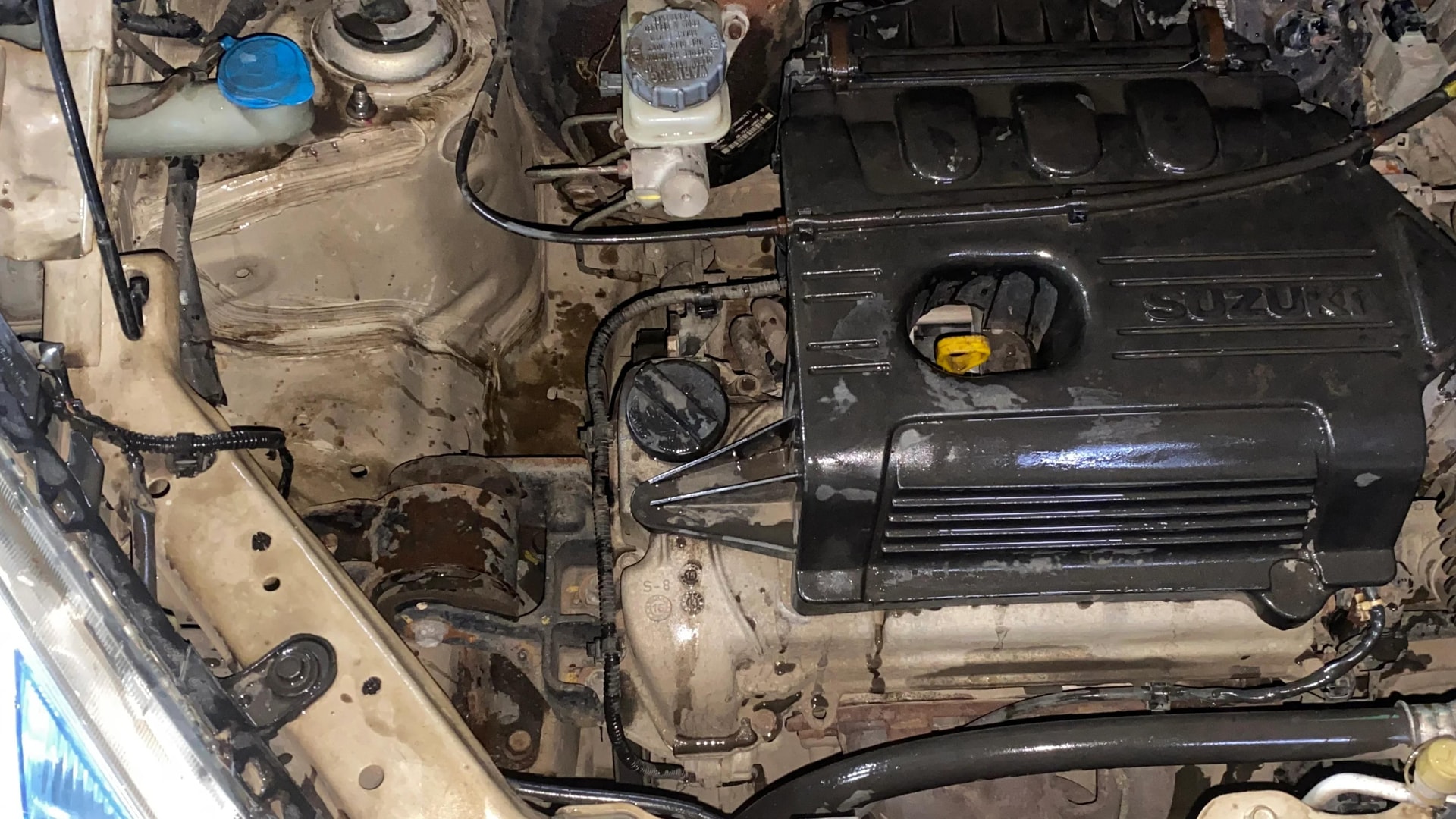 View 2016 Maruti Suzuki 1000 Base Variant Image 3 Used 2016 Maruti Suzuki 1000 Base Variant Image 3