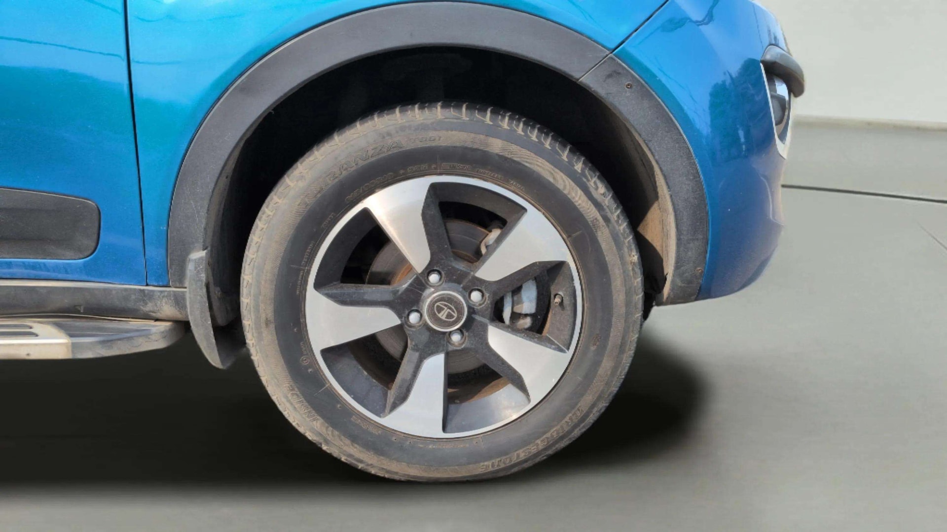 View 2017 Tata Nexon Revotorq XZ Plus Dual Tone Image 32 Used 2017 Tata Nexon Revotorq XZ Plus Dual Tone Image 32