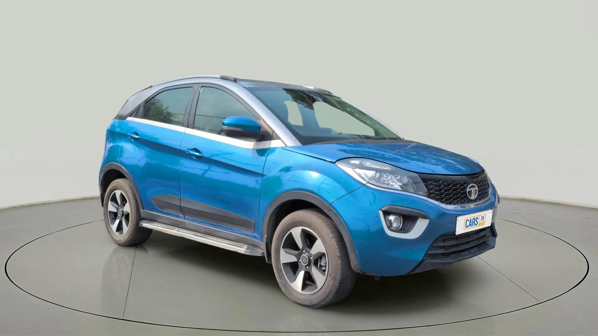 View 2017 Tata Nexon Revotorq XZ Plus Dual Tone Image 29 Used 2017 Tata Nexon Revotorq XZ Plus Dual Tone Image 29