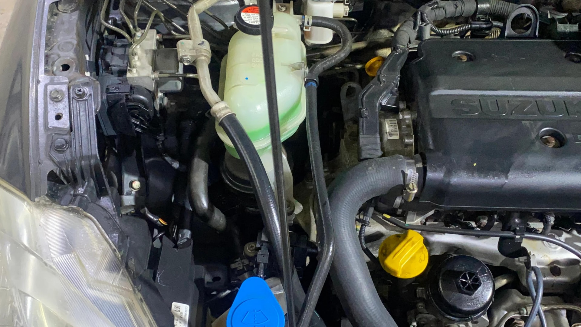 View 2016 Maruti Suzuki 1000 Base Variant Image 26 Used 2016 Maruti Suzuki 1000 Base Variant Image 26