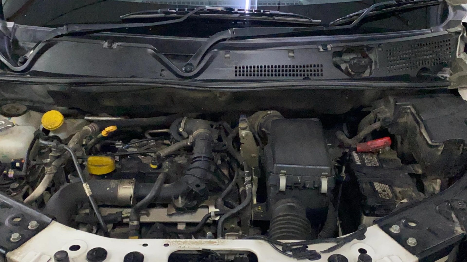 View 2023 Nissan Magnite Turbo XV Image 44 Used 2023 Nissan Magnite Turbo XV Image 44