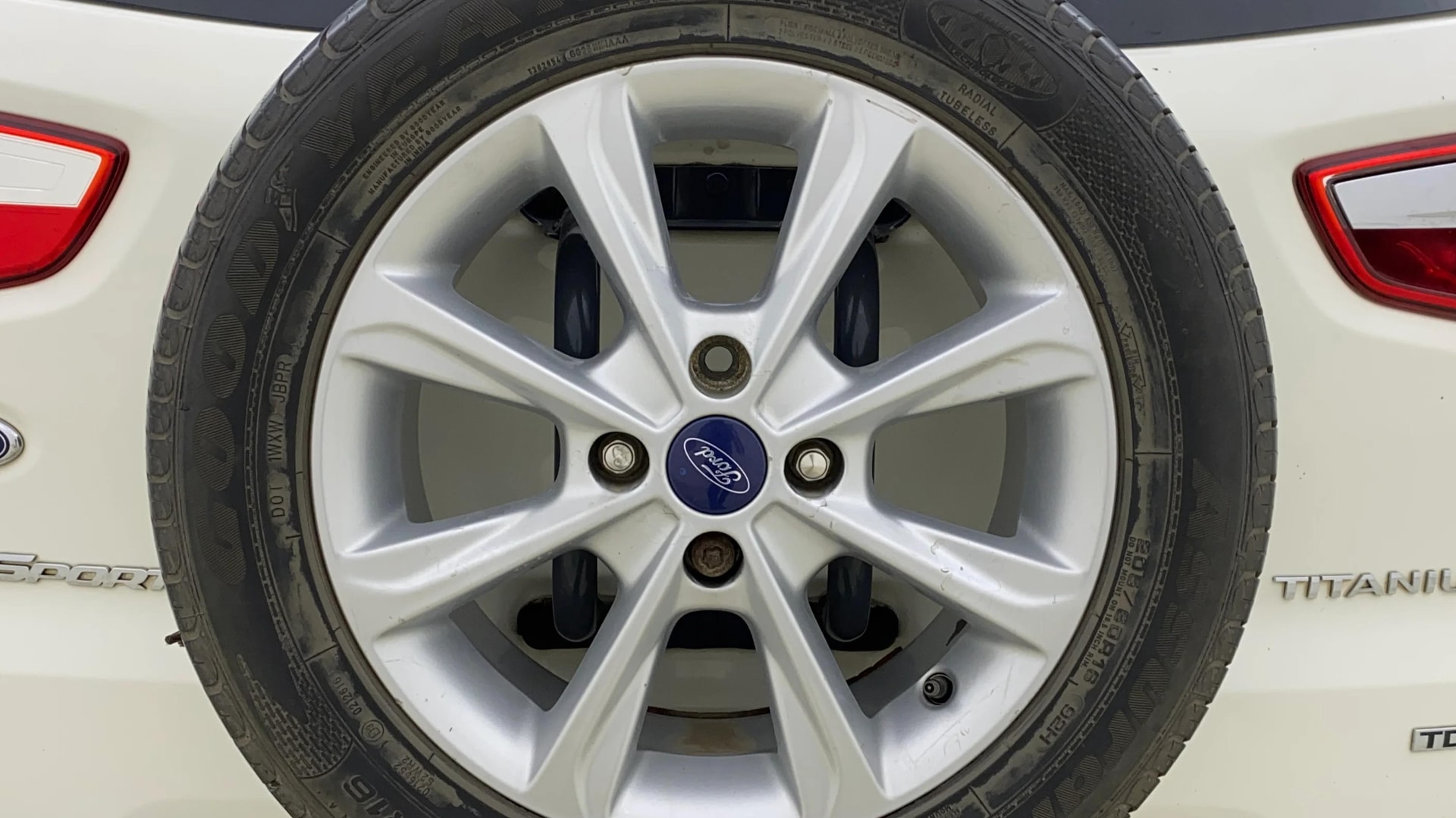 View 2020 Ford EcoSport 1.5 TDCi Diesel Ambiente BS IV Image 25 Used 2020 Ford EcoSport 1.5 TDCi Diesel Ambiente BS IV Image 25