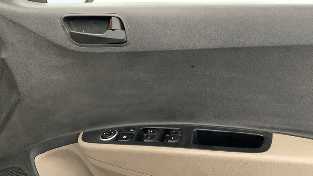 View Hyundai Grand i10 Image 37 Used Hyundai Grand i10 Image 37