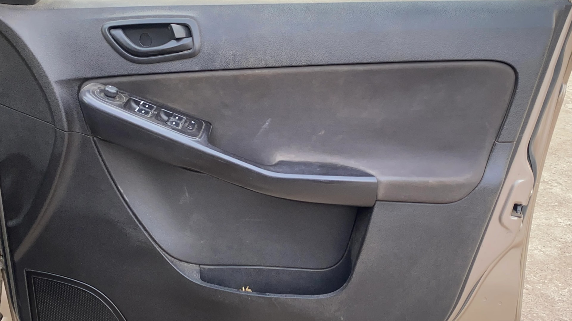 View 2016 Tata Zest XMS Petrol Image 32 Used 2016 Tata Zest XMS Petrol Image 32