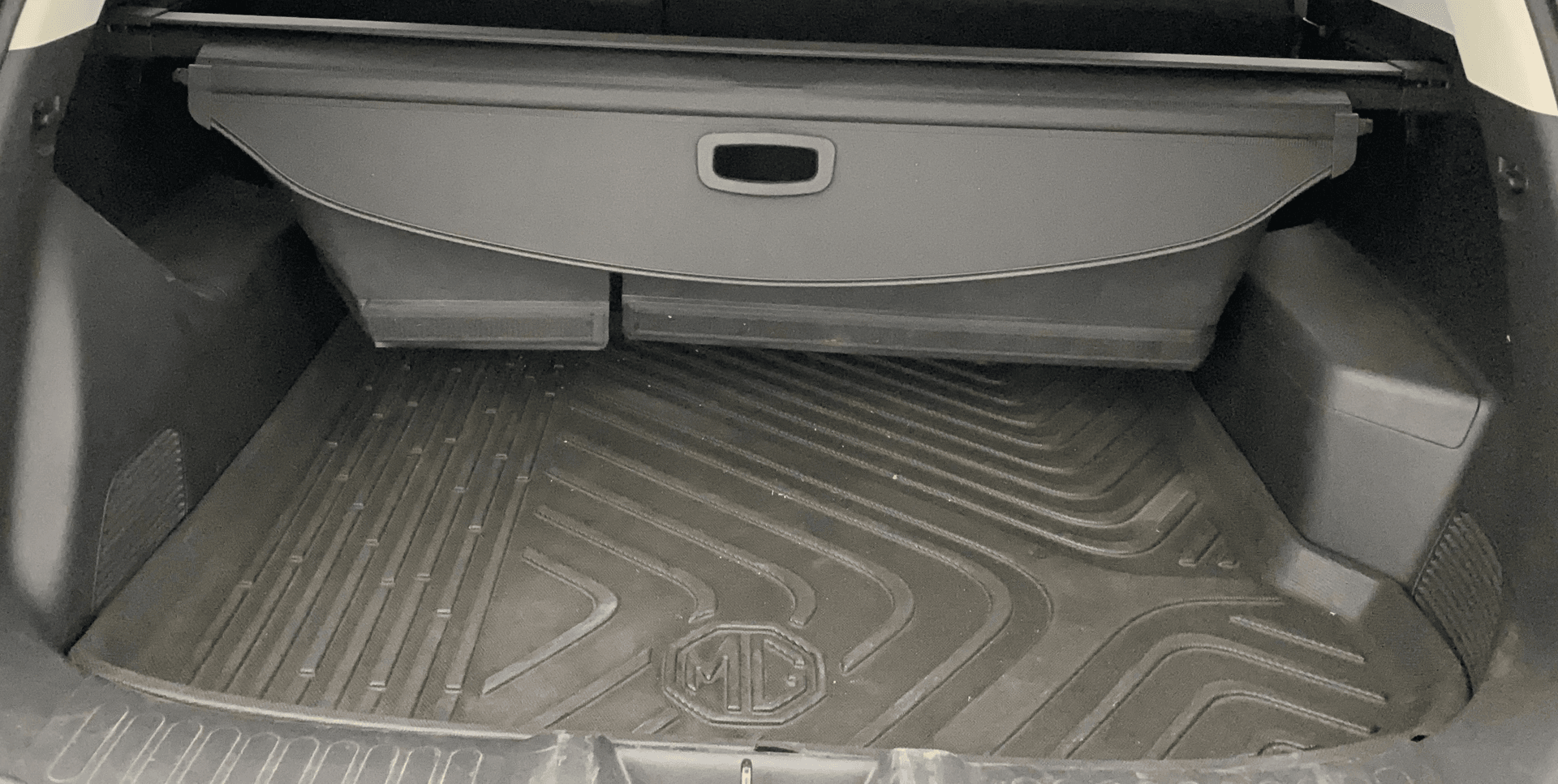 View 2019 MG Hector Sharp Diesel Image 10 Used 2019 MG Hector Sharp Diesel Image 10