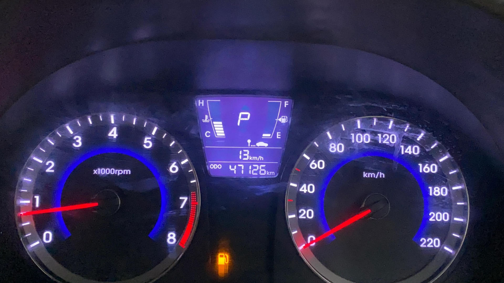 View 2016 Hyundai Verna 1.6 VTVT SX (2010) Image 34 Used 2016 Hyundai Verna 1.6 VTVT SX (2010) Image 34