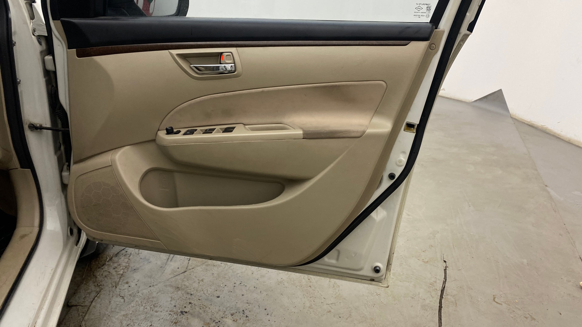 View 2015 Maruti Suzuki 1000 Base Variant Image 32 Used 2015 Maruti Suzuki 1000 Base Variant Image 32